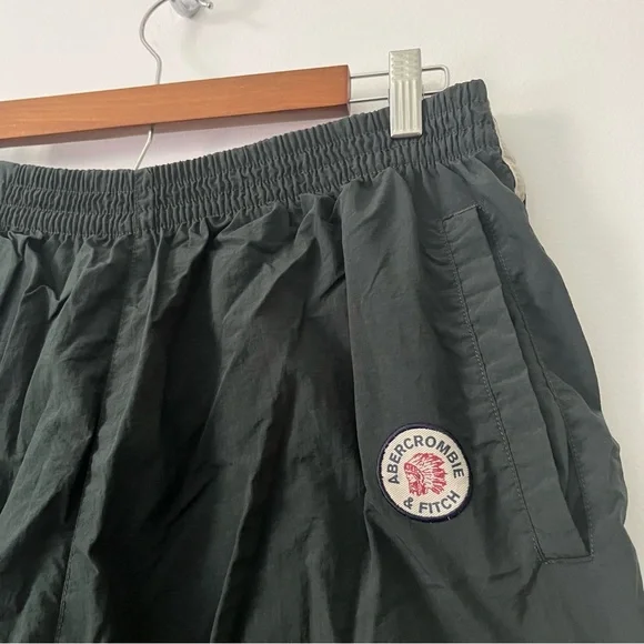Vintage Abercrombie Snap Button Tearaway Nylon Pants Indian Y2K Baggy Green L - Picture 3 of 11